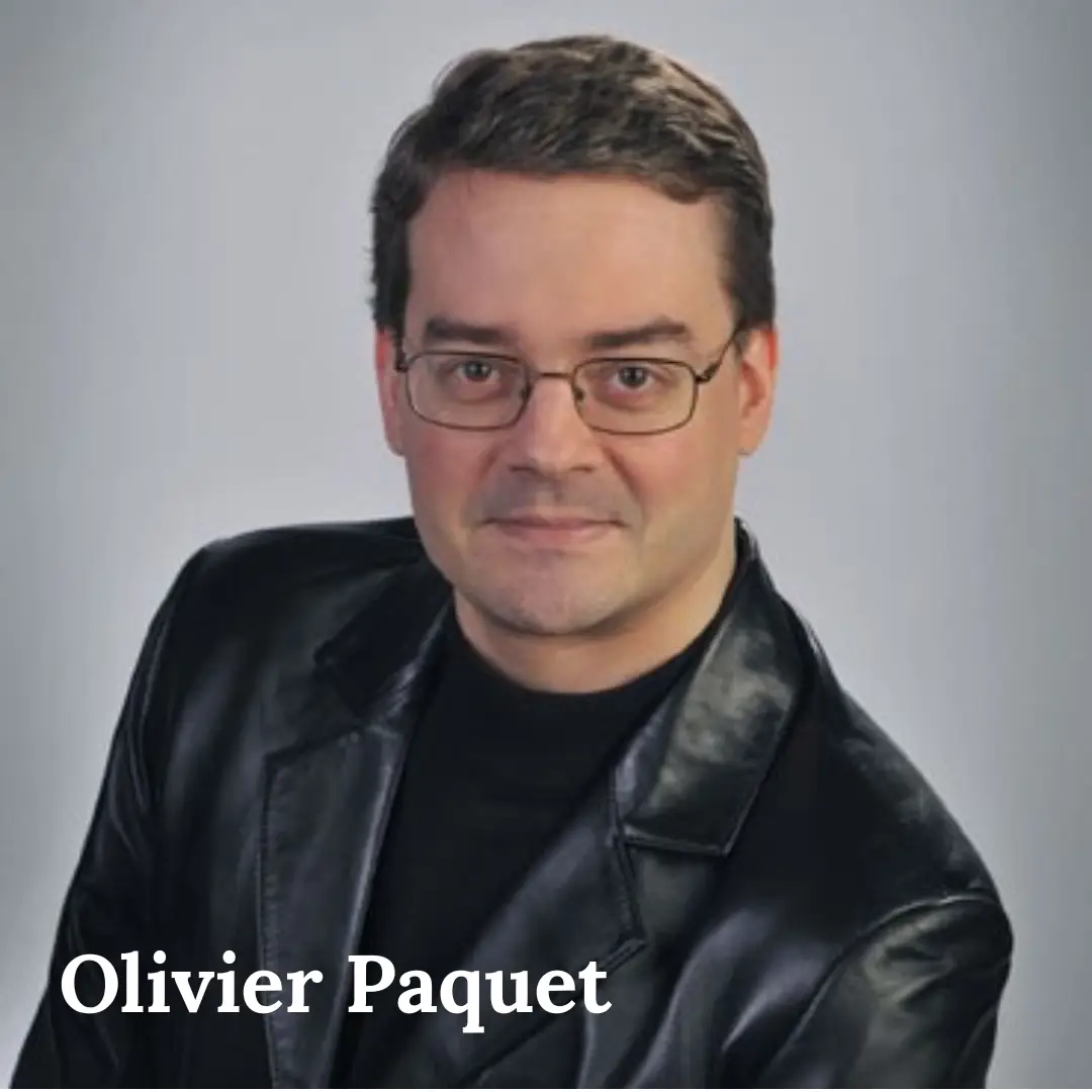 Écrivain et enseignant-chercheur français, connu pour ses romans de science-fiction et d’anticipation qui interrogent les sociétés futures, les systèmes politiques et les transformations humaines.